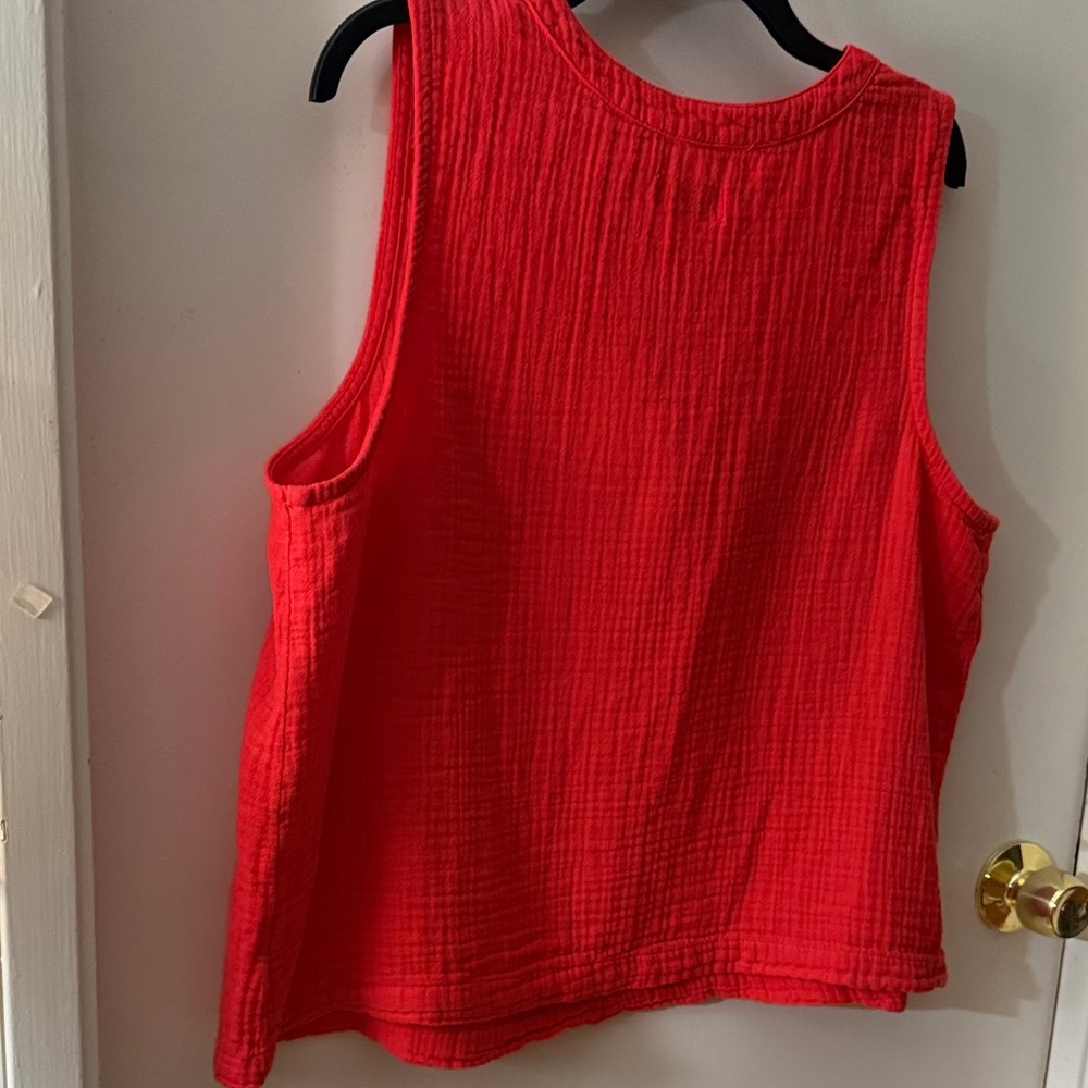 SONOMA Red Sleeveless V-Neck Textured Tank - Picture 10 of 15